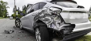 بعد از تصادف خودرو چه کنیم؟ راهنمای گامبهگام ایمنی