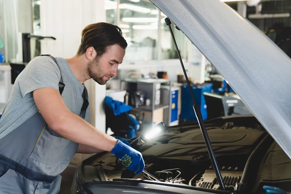 Oil Change Services Why Choose Our Nowruz Special Oil Change & Service?