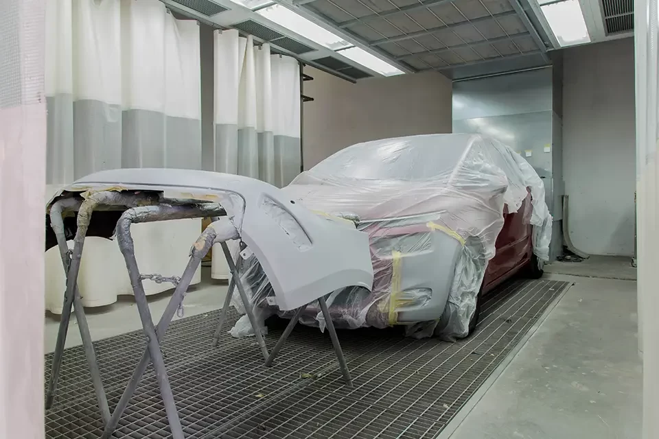 auto body paint 一、为什么选择 Auto Stars 作为您的 tesla paint body shop in Richmond Hill, ontario?