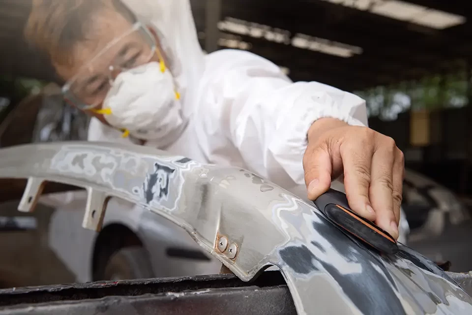 چرا اتواستارز برای صافکاری و نقاشی خودروهای لوکس در ریچموند هیل؟