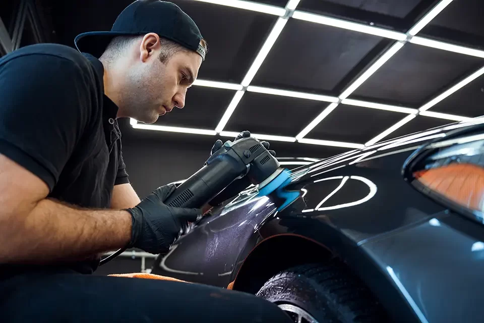 ترمیم بدنه بدون رنگ چگونه انجام می‌شود؟