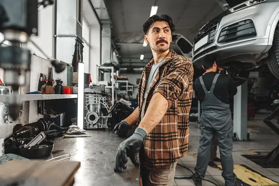 top auto body shops 附近汽车修理和喷漆店的重要性